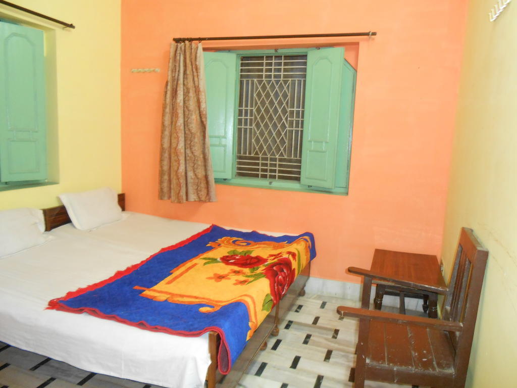 Elvis Guest House Varanasi Room photo