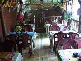 Elvis Guest House Varanasi Exterior photo