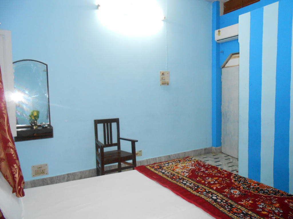 Elvis Guest House Varanasi Exterior photo